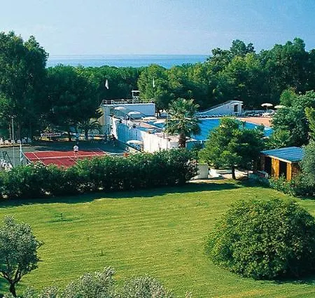 Appart hôtel Triton Villas & 3*