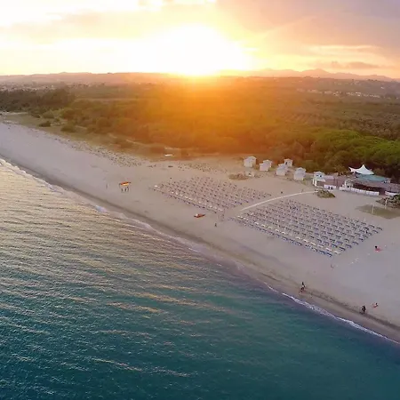 Appart hôtel Triton Villas & Sellia Marina