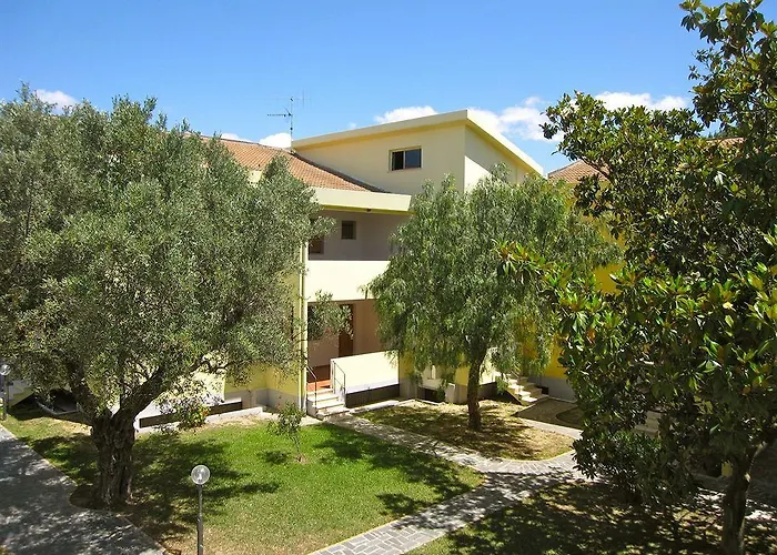 Aparthotel Triton Villas &