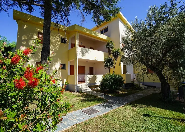 Triton Villas & Aparthotel