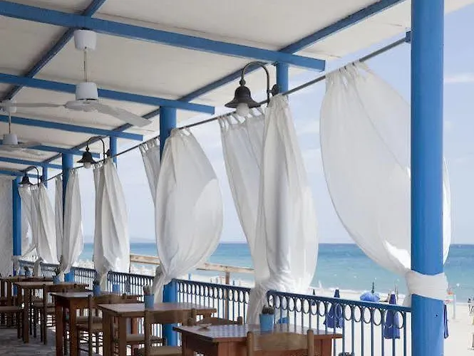 Aparthotel Triton Villas &