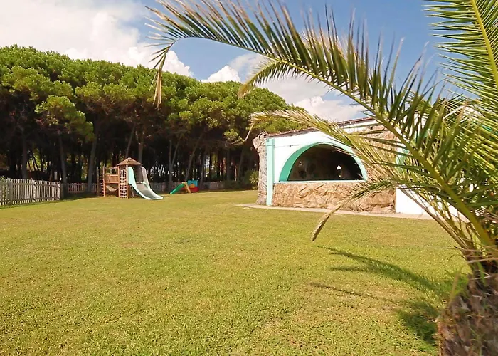 Aparthotel Triton Villas &