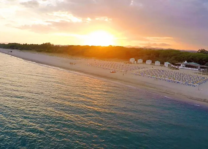 Triton Villas & Селлия-Марина