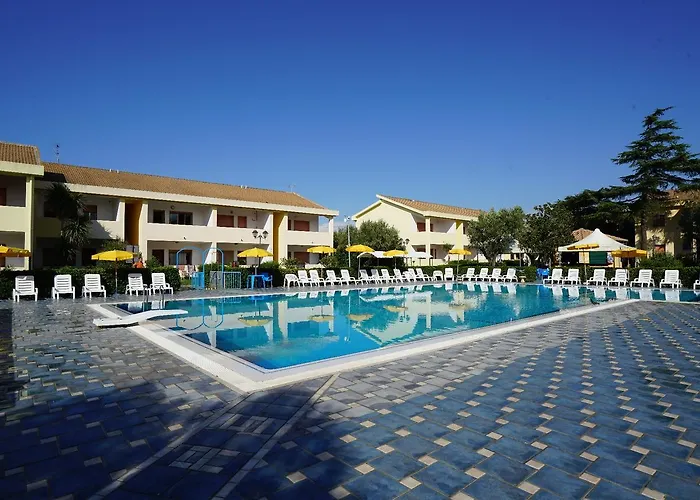 Triton Villas & 3* Sellia Marina