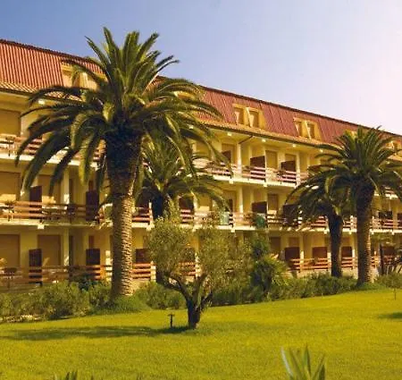 아파트호텔 Triton Villas & 3*