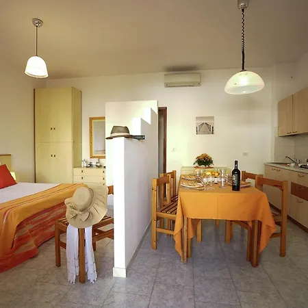 Triton Villas & 3* Sellia Marina