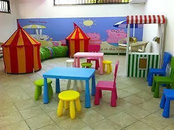 Triton Villas & Ξενοδοχείο με διαμερίσματα 3*