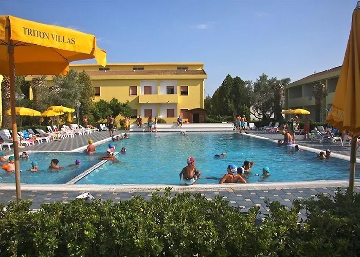 Апарт-отель Triton Villas & 3*