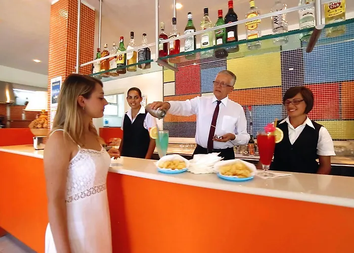 Triton Villas & Апарт-отель Селлия-Марина