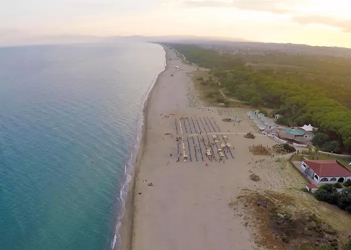 Triton Villas & Селлия-Марина